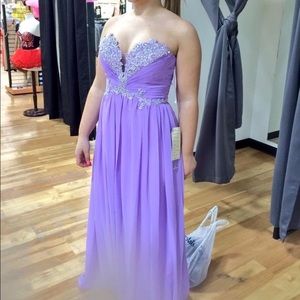 Lilac / Lavender Prom Homecoming dress